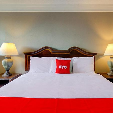 Oyo Hotel Douglas Ga Us-441 Extérieur photo