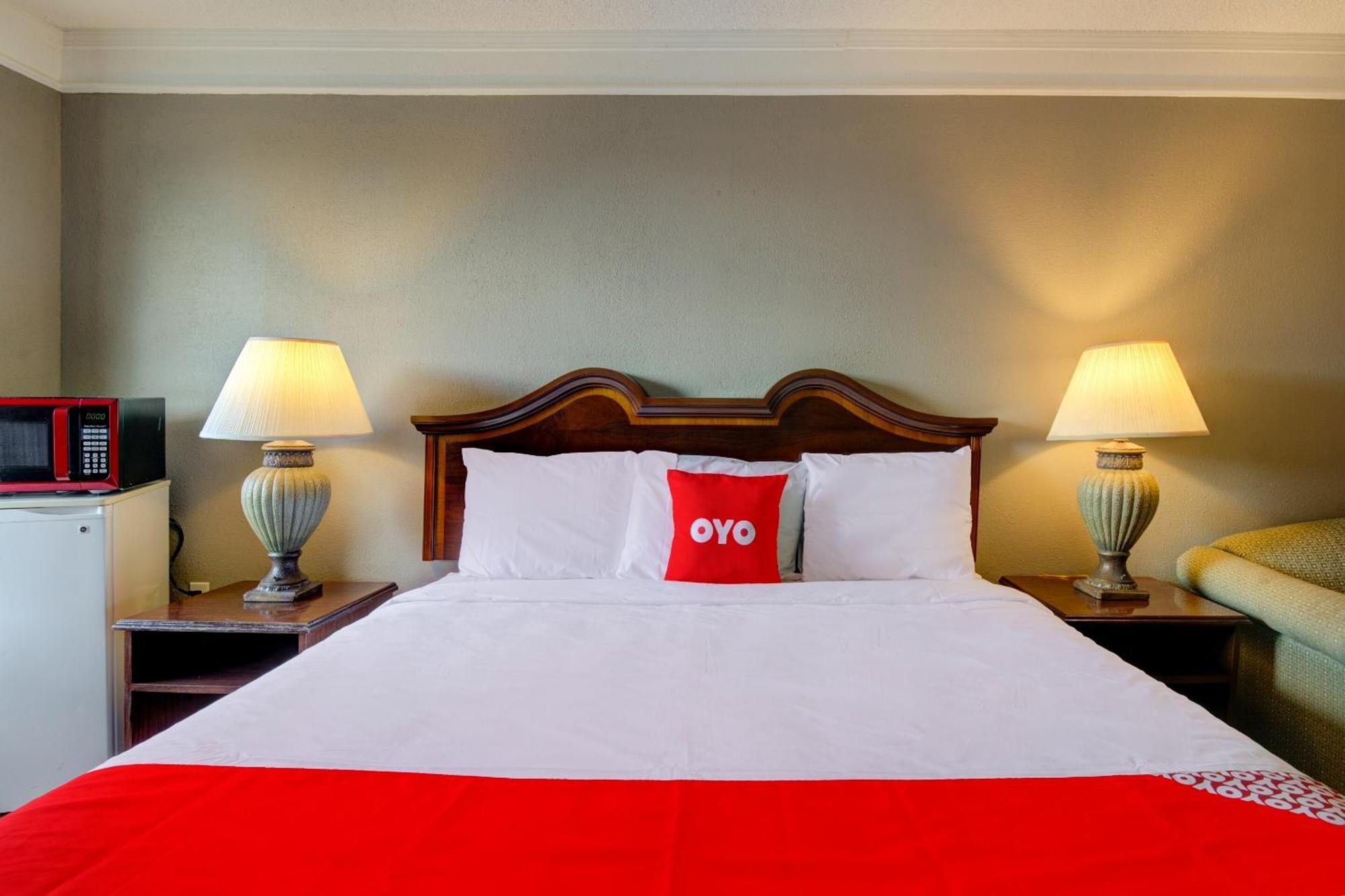 Oyo Hotel Douglas Ga Us-441 Extérieur photo